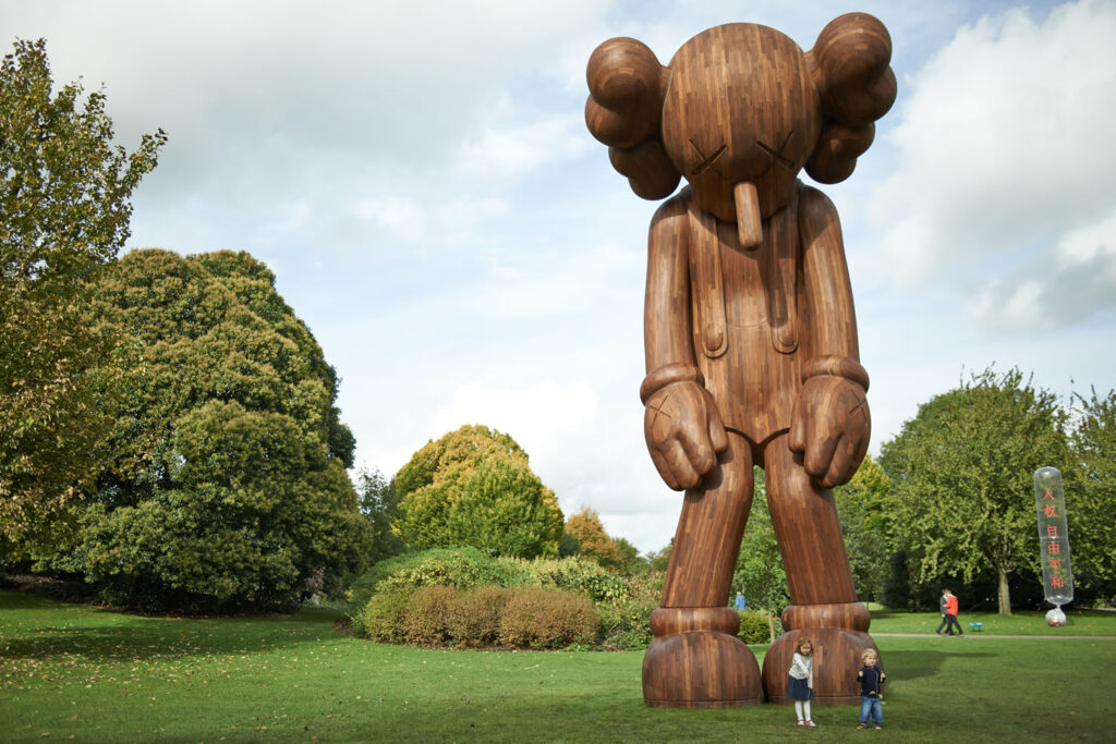 11,880円kaws Yorkshire Sculpture Park kaws  ysp